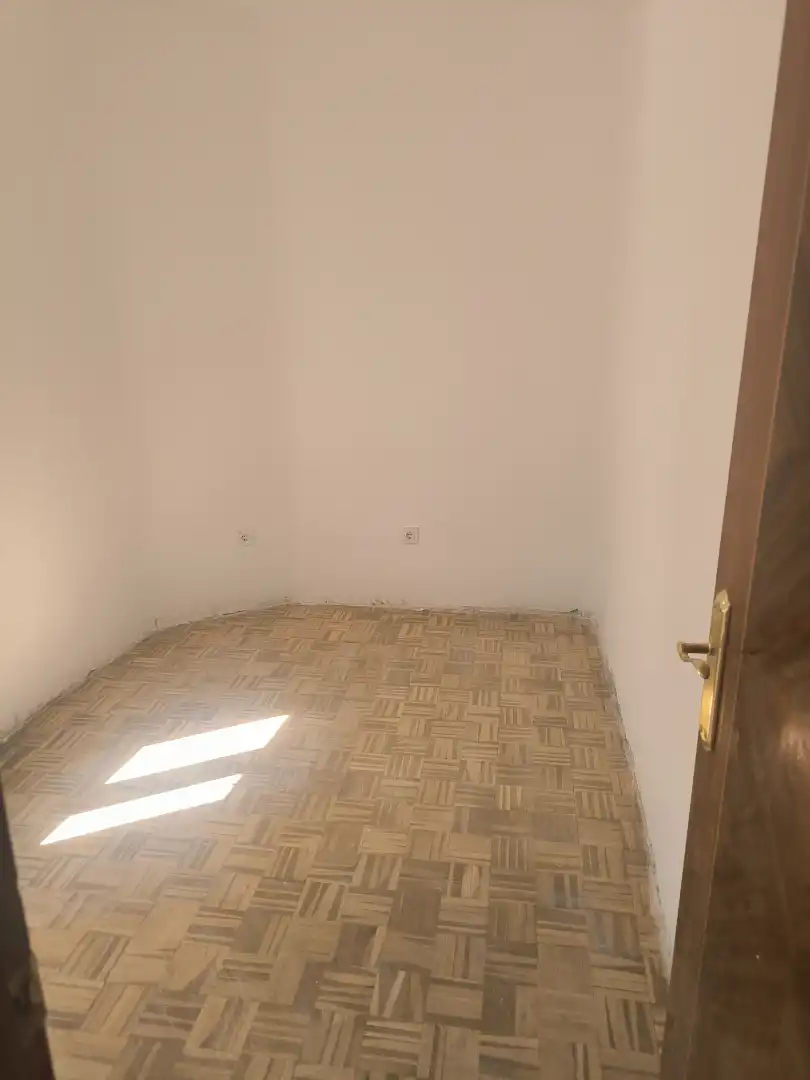 Flat for rent in Madrid  with Heating, Parquet flooring and Oven
