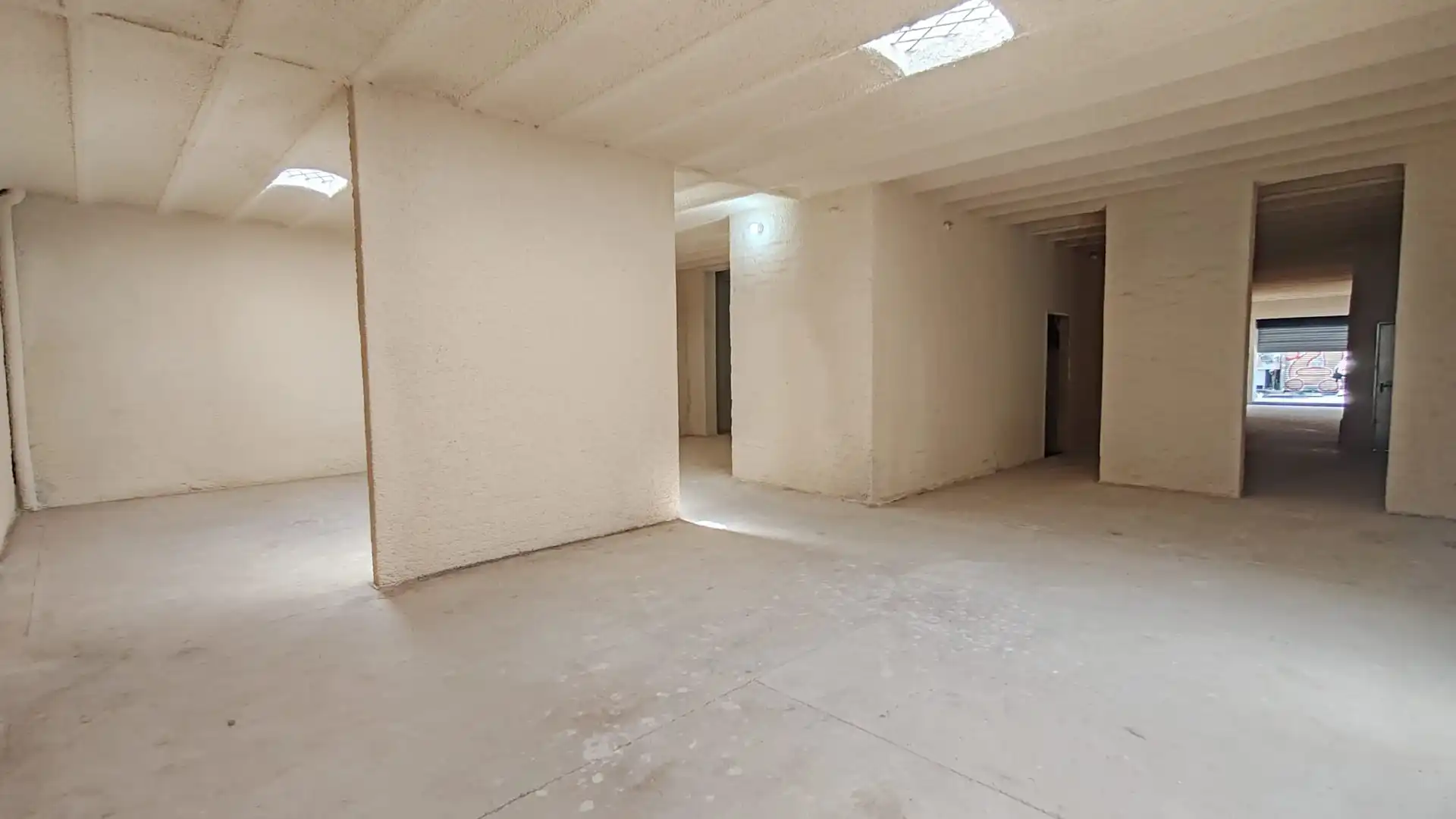 Premises for rent in Calle PARETO DE, Santa Eulàlia