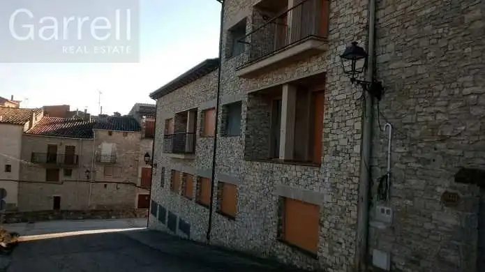 Vista exterior de Edificio en venta en Conesa