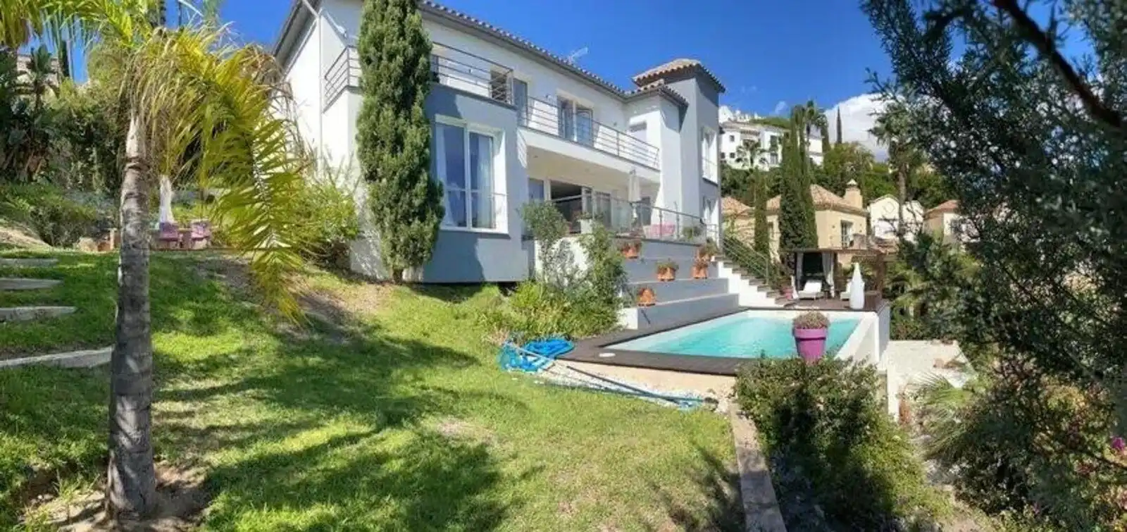 Chalet con piscina en venta en Calle Los Arqueros 100