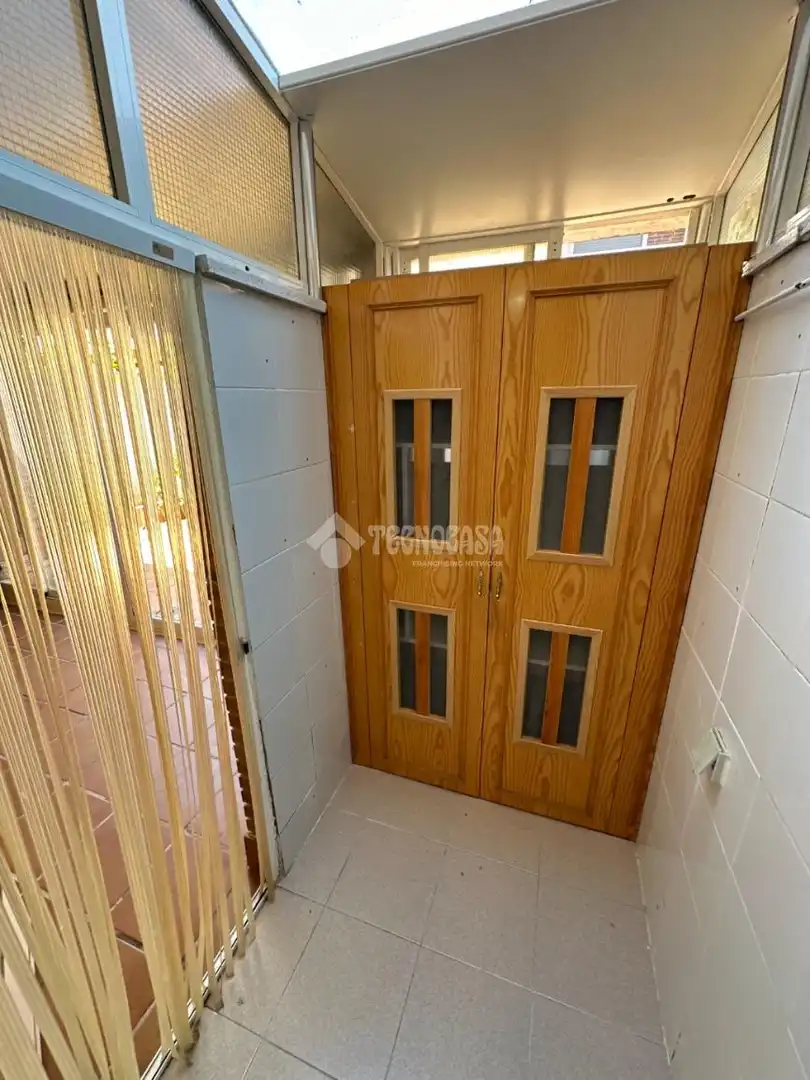 Casa aparellada en venda a Marchamalo, imagen 9
