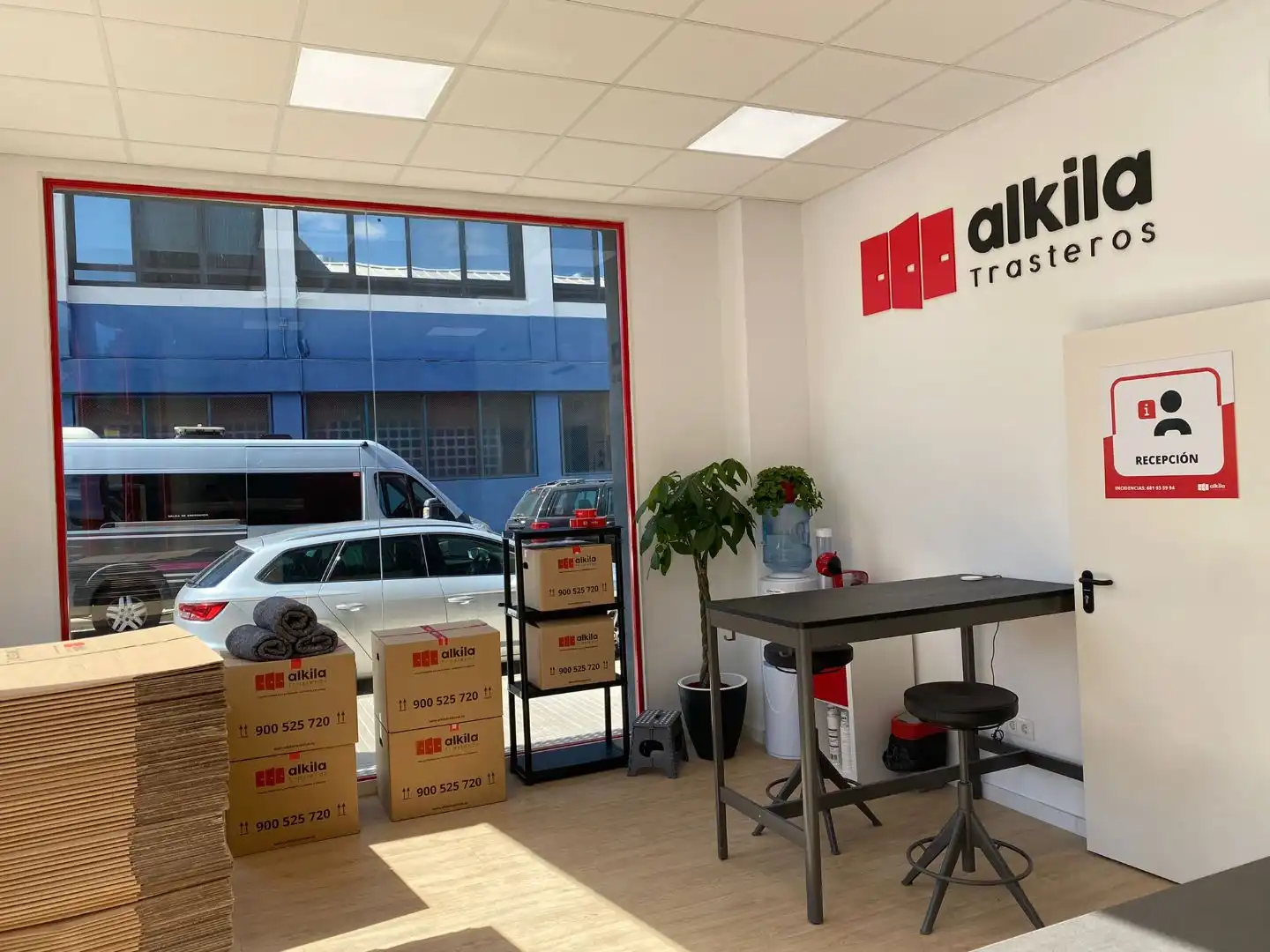 Commercial properties for rent in Cornellà de Llobregat  with Alarm
