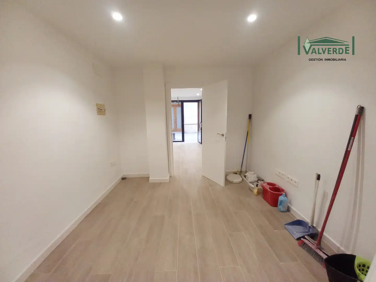 Commercial properties for rent in Calle Ángel, Centro - Sagrario