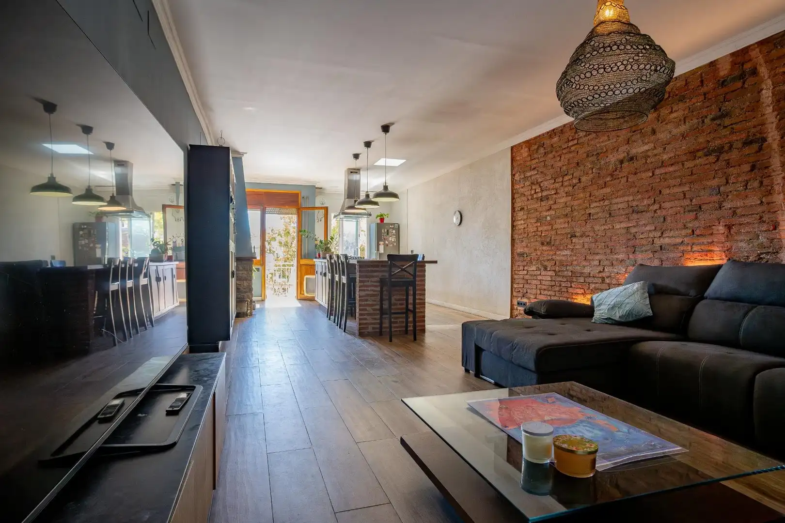 Sala de estar de Casa o chalet en venta en Terrassa con Terraza, Trastero y Balcón