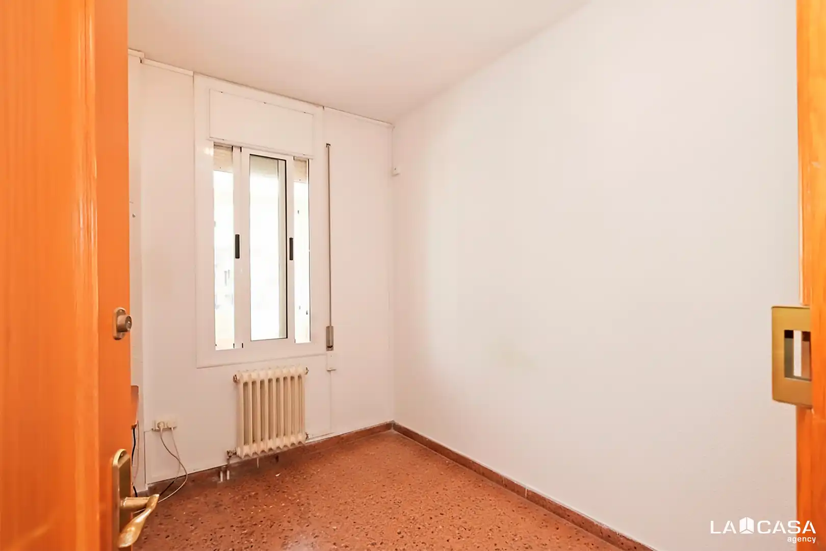 Habitación de Piso en venta en Barcelona con Calefacción, Trastero y Balcón