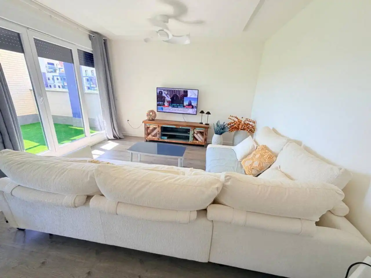 Wohnzimmer von Dachboden zur Miete in Velilla - Velilla Taramay