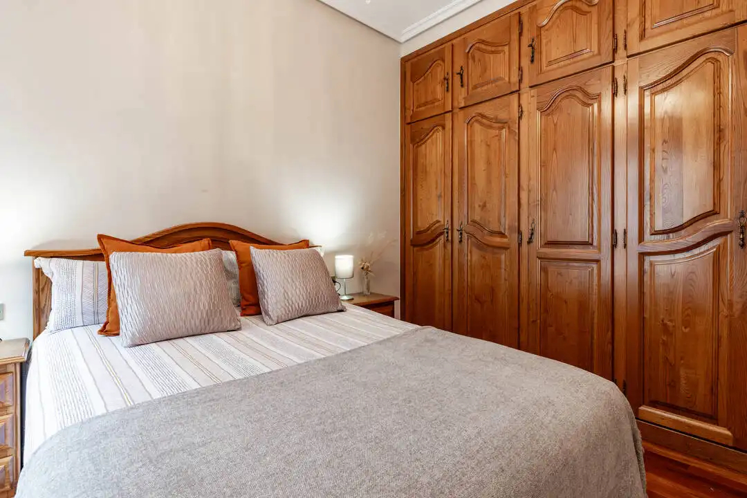 Bedroom of Flat for sale in Donostia - San Sebastián   with Heating and Balcony