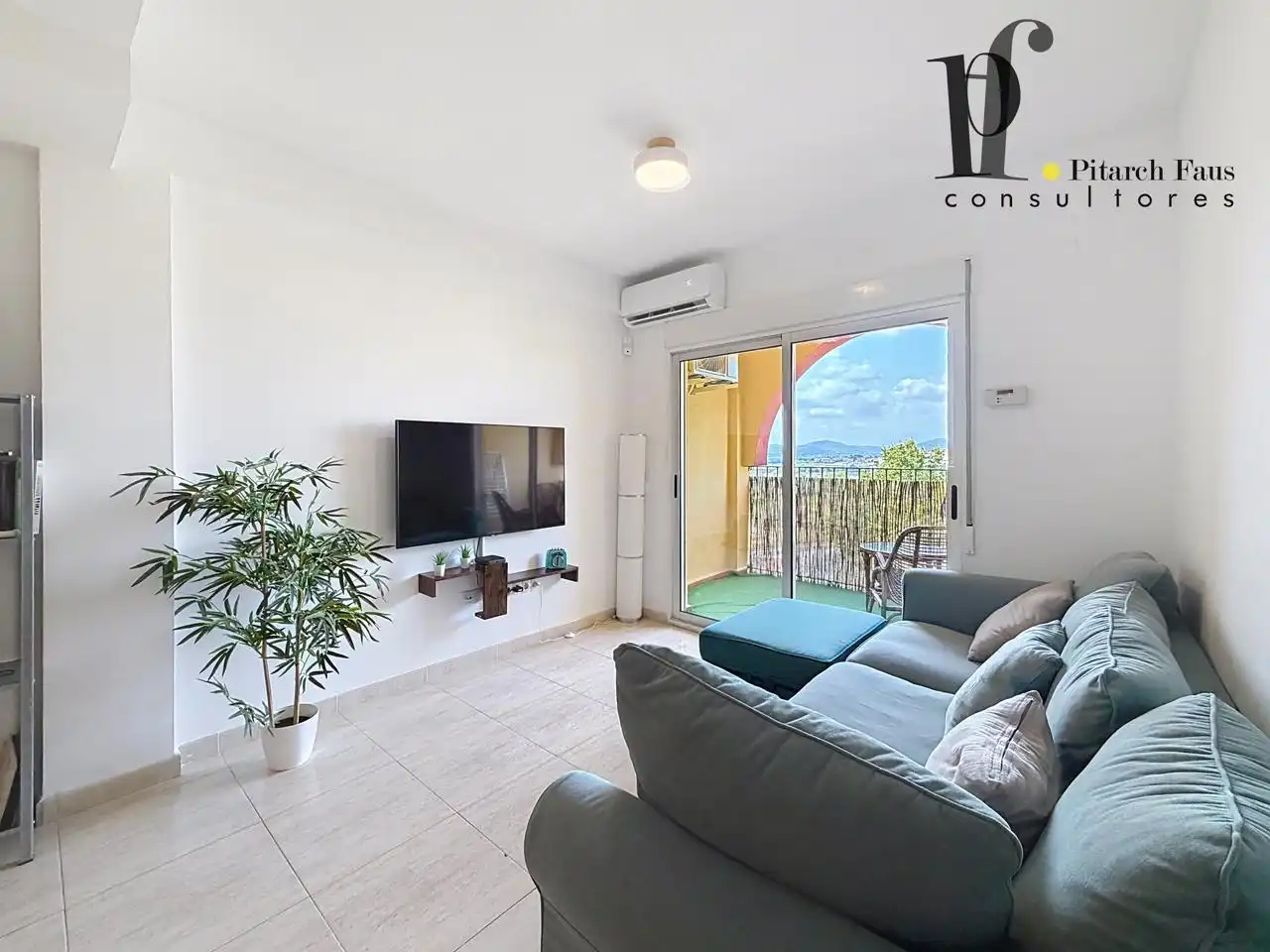 Sala de estar de Piso en venta en Benissanó con Calefacción y Balcón