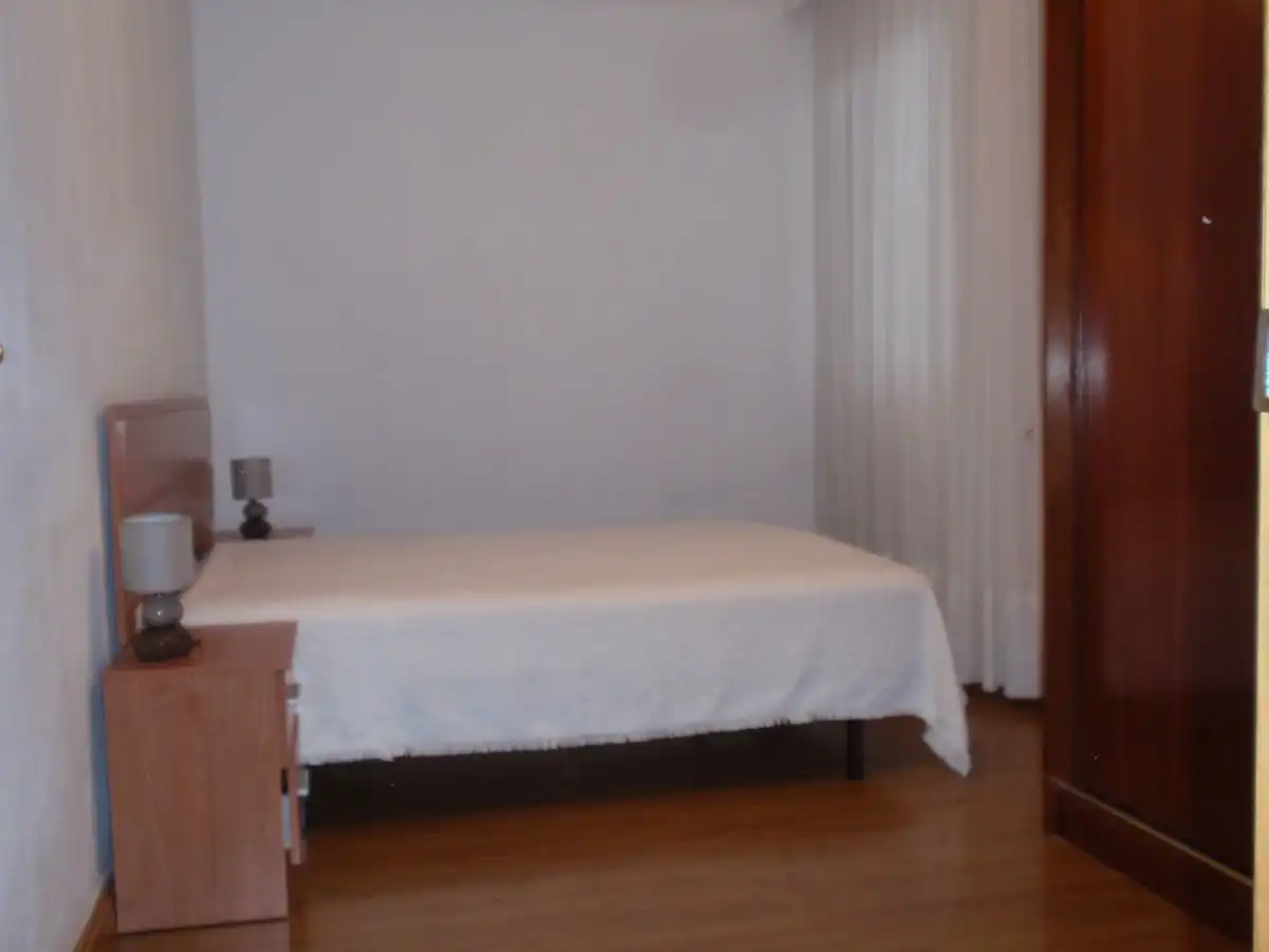 Habitación de Piso de alquiler en Salamanca con Calefacción, Amueblado y Balcón