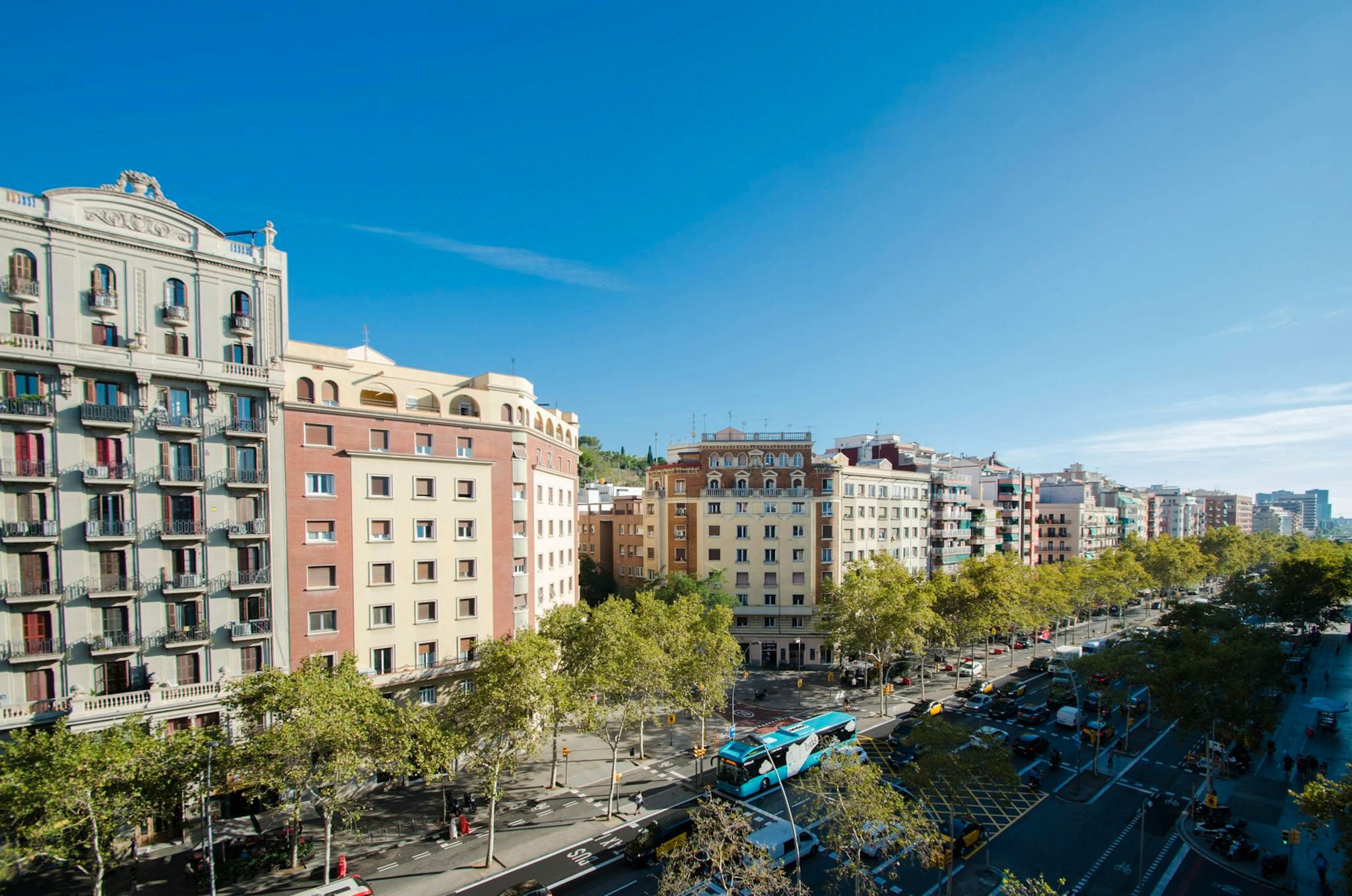 Exterior view of Flat to rent in  Barcelona Capital  with Air Conditioner, Heating and Furnished
