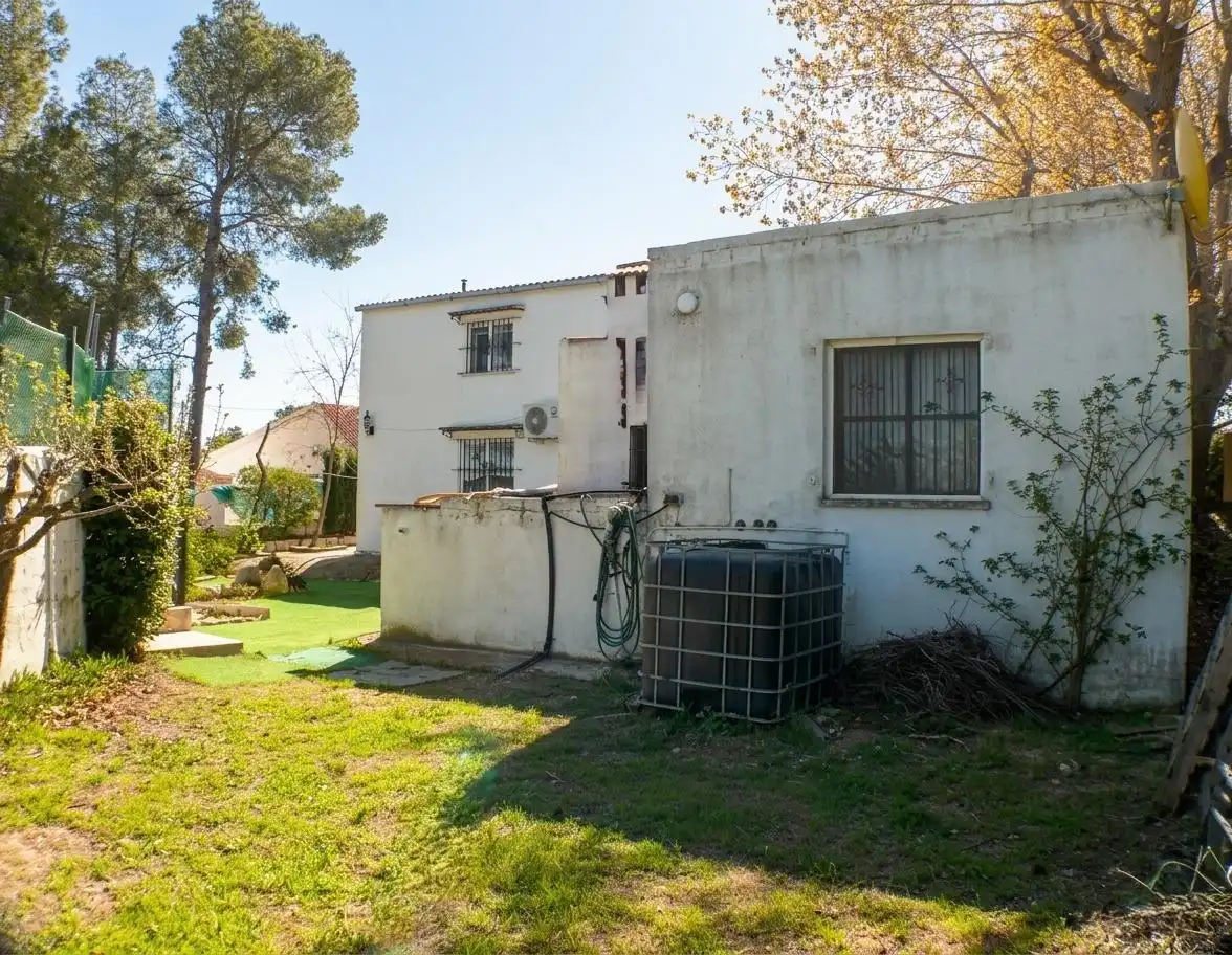 Vista exterior de Casa o xalet en venda en Mogente / Moixent amb Aire condicionat, Calefacció i Jardí privat