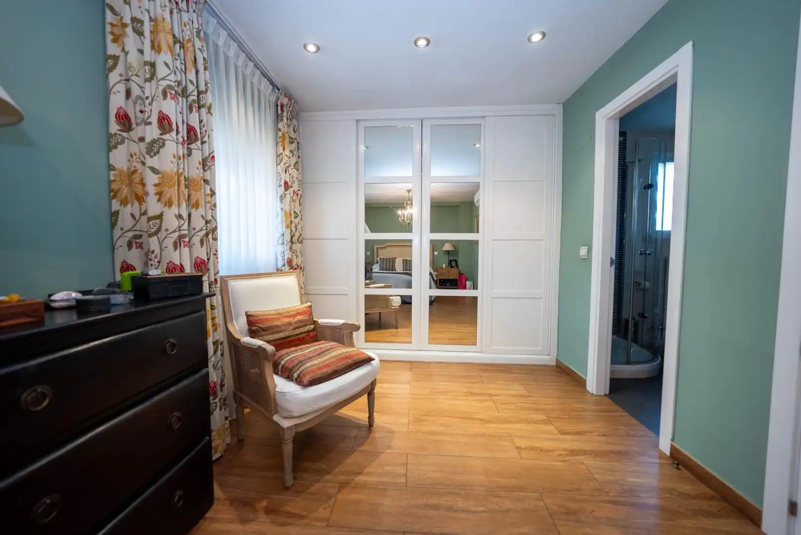 Habitación de Casa adosada en venta en Leganés con Aire acondicionado, Calefacción y Jardín privado
