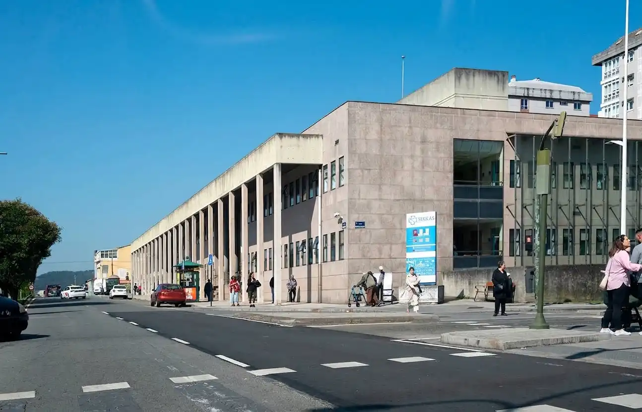 Vista exterior de Pis en venda en A Coruña Capital  amb Parquet, Traster i Moblat