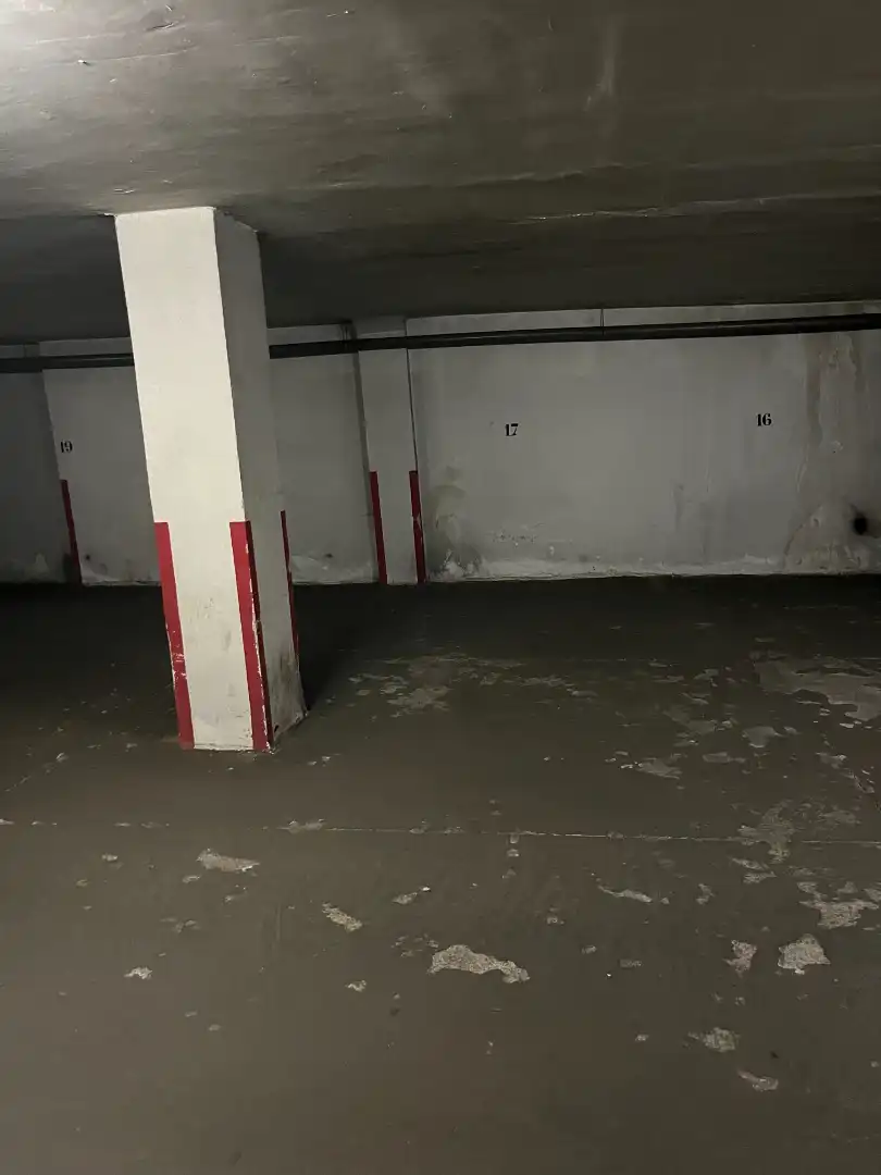 Aparcament de Garatge de lloguer en Las Viñas