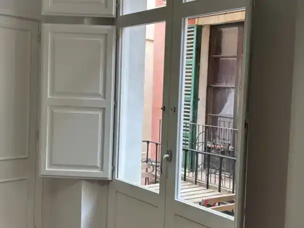 Terrassa de Pis de lloguer en  Palma de Mallorca amb Aire condicionat i Balcó