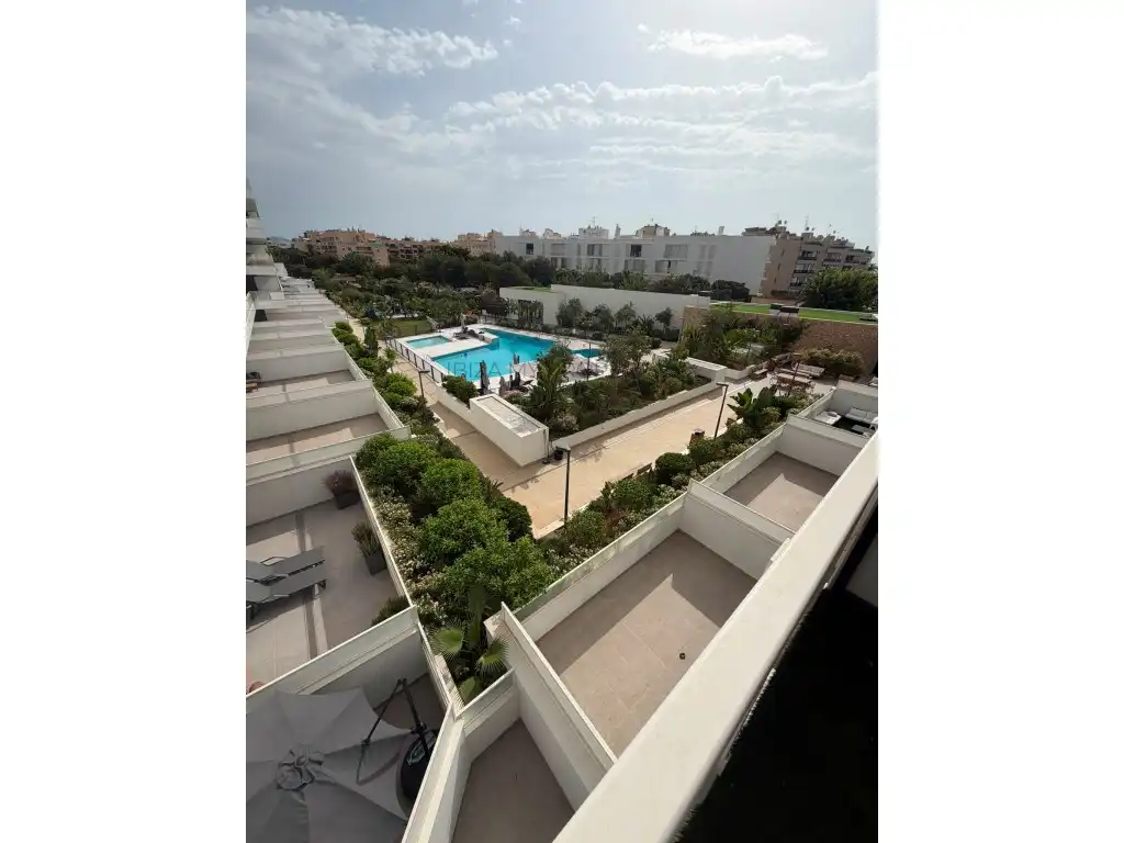 Piscina de Apartamento de alquiler en Eivissa