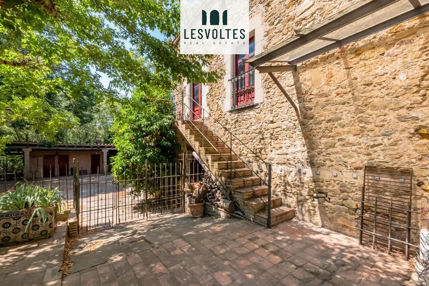 Vista exterior de Casa o chalet en venta en Sant Martí Vell con Aire acondicionado, Calefacción y Jardín privado