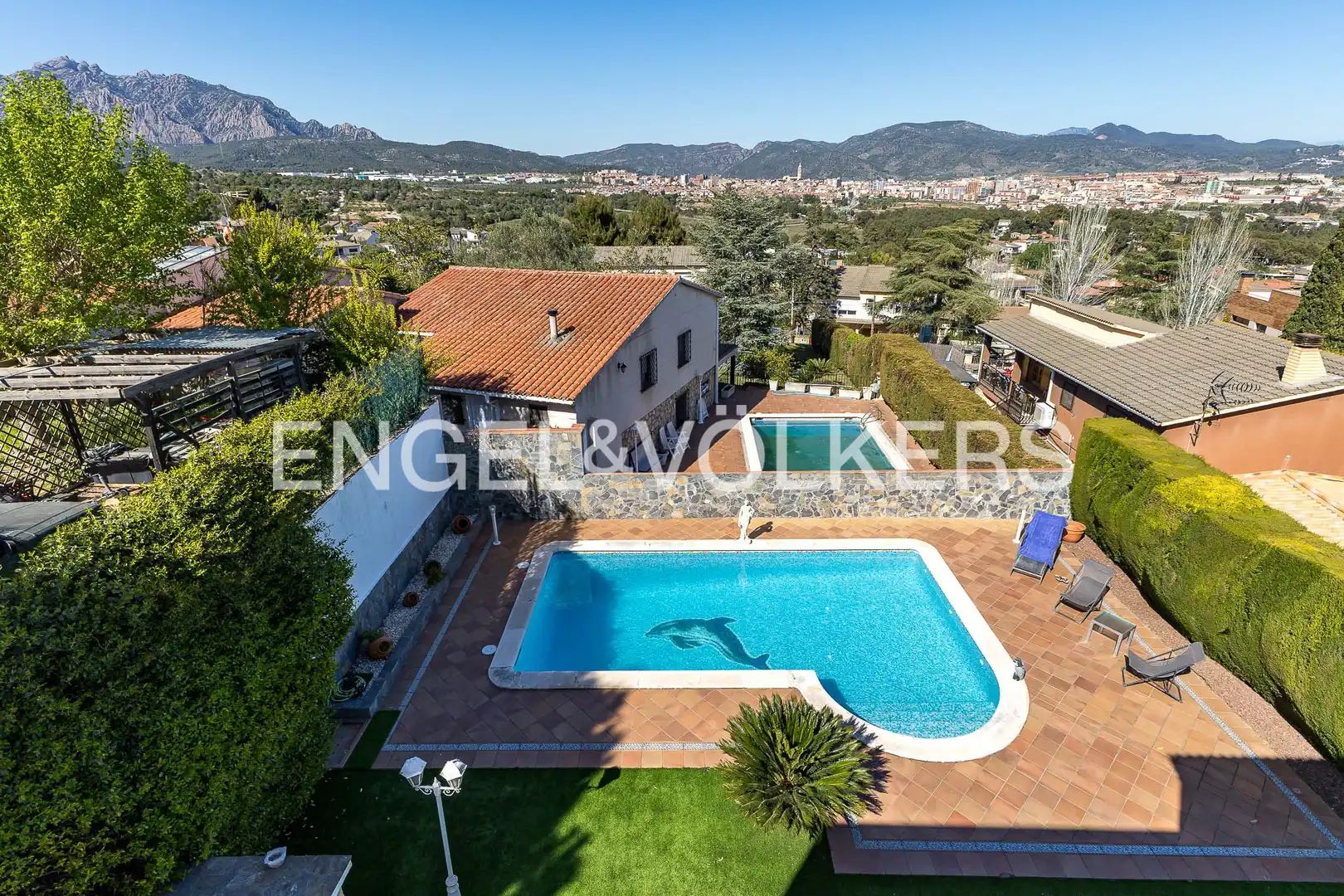 Piscina de Casa o chalet en venta en Esparreguera con Aire acondicionado, Calefacción y Jardín privado