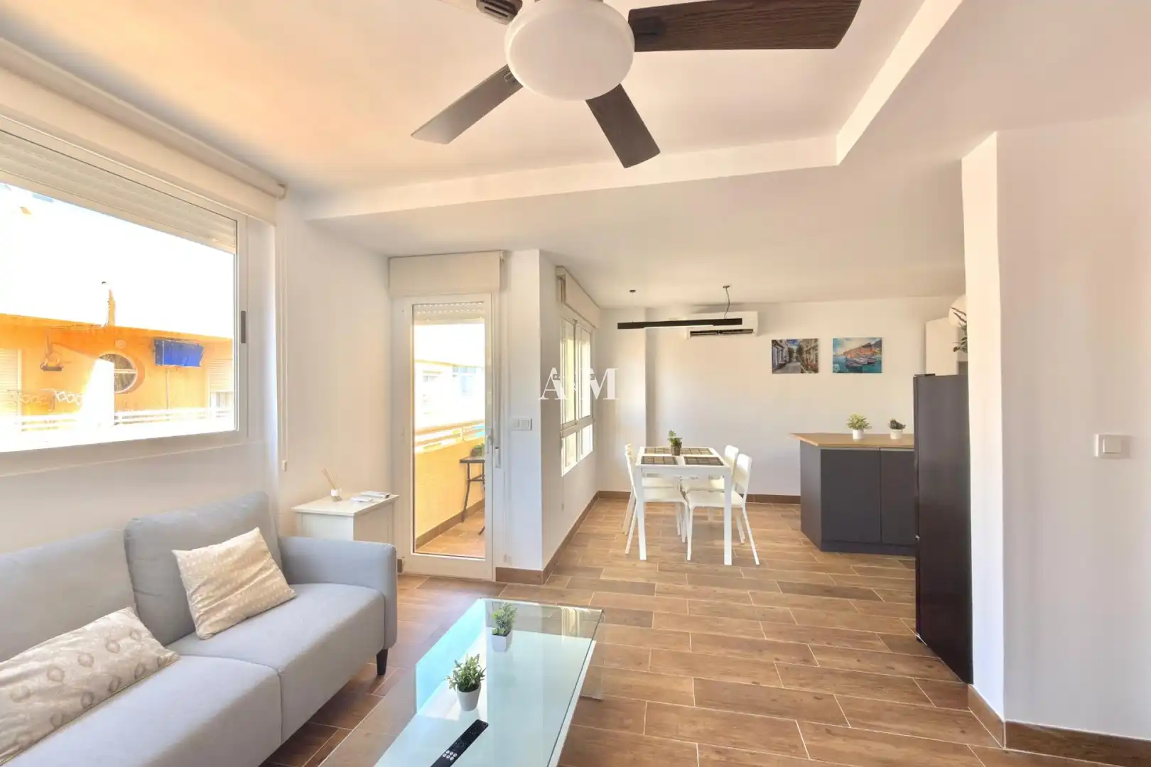 Wohnzimmer von Wohnung zur Miete in Guardamar del Segura mit Klimaanlage, Heizung und Terrasse