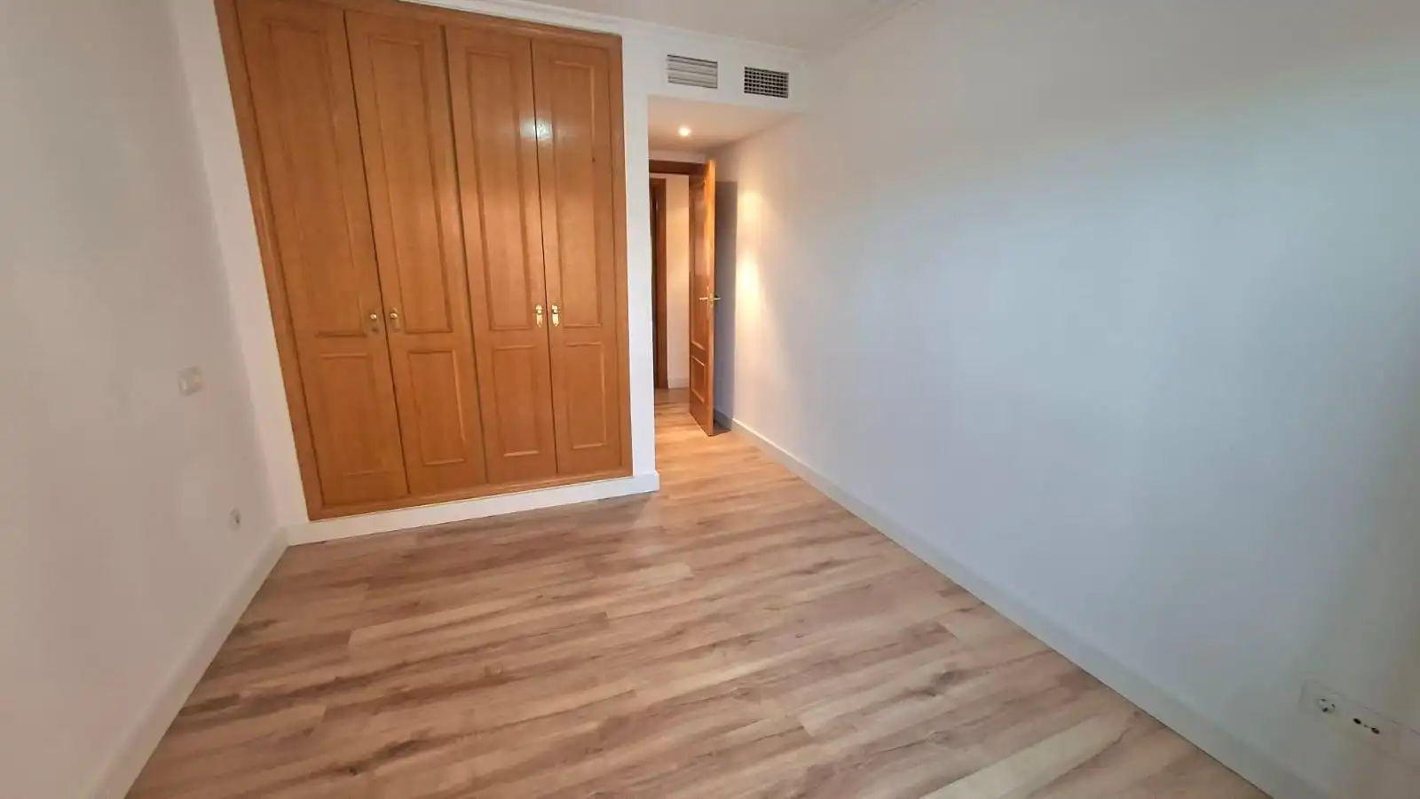 Flat for sale in Alicante / Alacant  with Terrace and Storage room