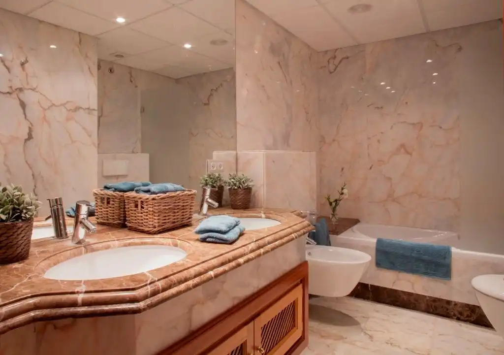 Appartement compact avec piscine à louer à N-340 40, imagen 11