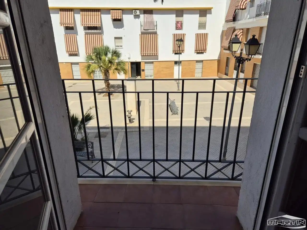 Vista exterior de Pis en venda en Lucena amb Traster