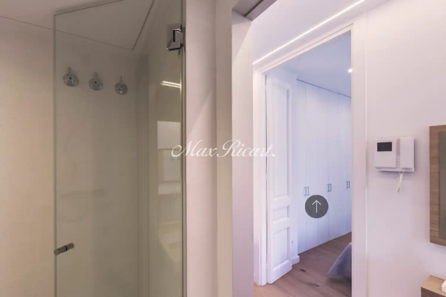 Wohnung zur Miete in Barcelona mit Klimaanlage, Heizung und Terrasse