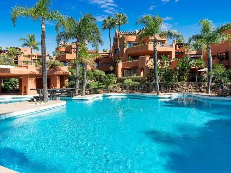 Ático con piscina en alquiler en Nueva Andalucía, imagen 41