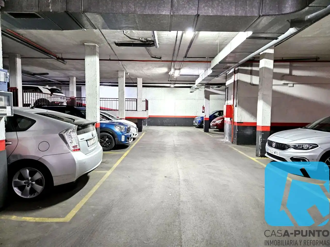 Aparcamiento en venta en De Saturnino Calleja 3, imagen 4