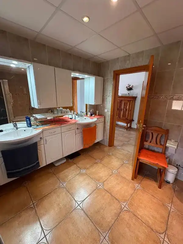 Bany de Casa o xalet en venda en Pratdip amb Aire condicionat, Calefacció i Jardí privat
