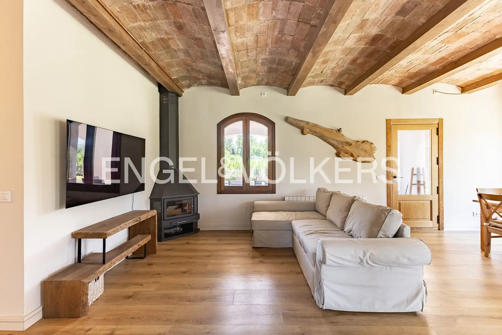 Wohnzimmer von Haus oder Chalet zum Verkauf in La Vall d'en Bas mit Heizung und Privatgarten