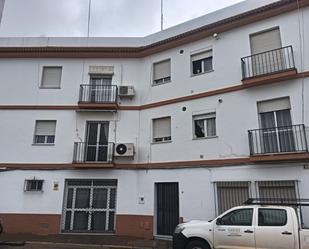 Vista exterior de Pis en venda en Moguer amb Terrassa