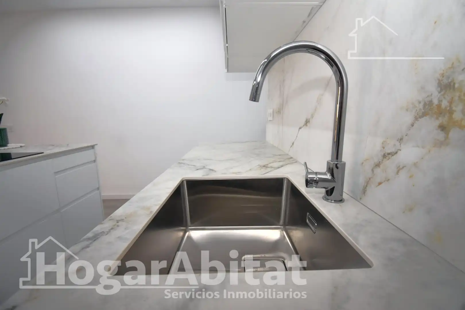 Cuina de Pis en venda en Valencia amb Terrassa i Balcó