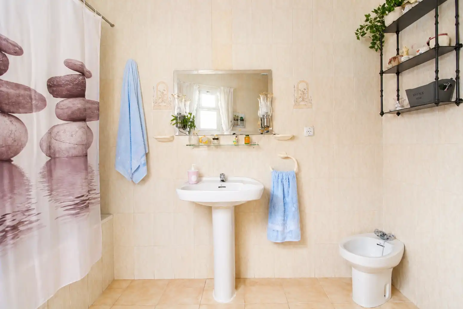 Baño de Casa o chalet en venta en Vélez-Málaga con Calefacción y Jardín privado