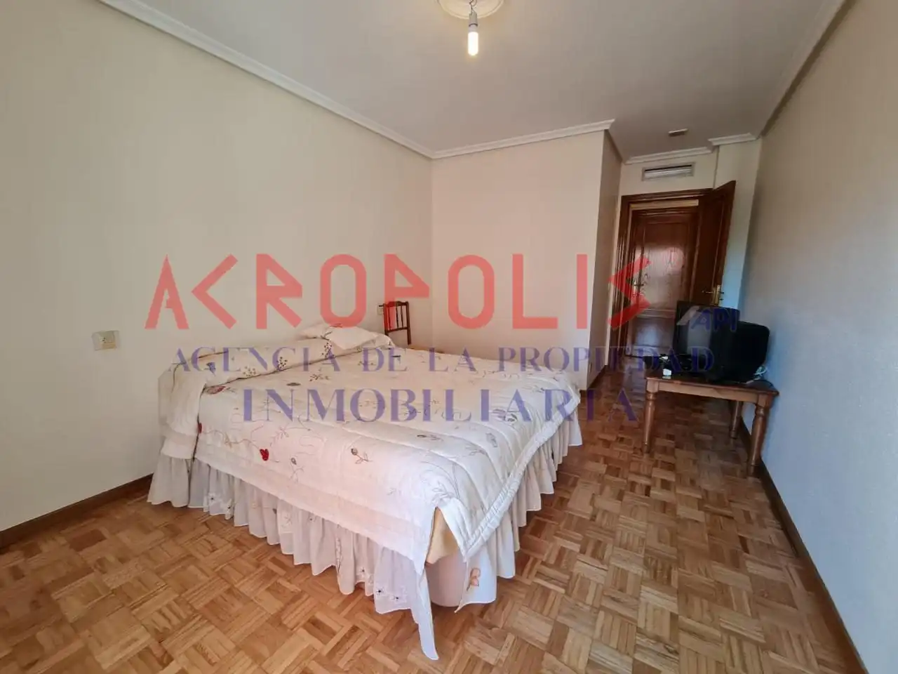 Bedroom of Flat for sale in Benavente  with Heating