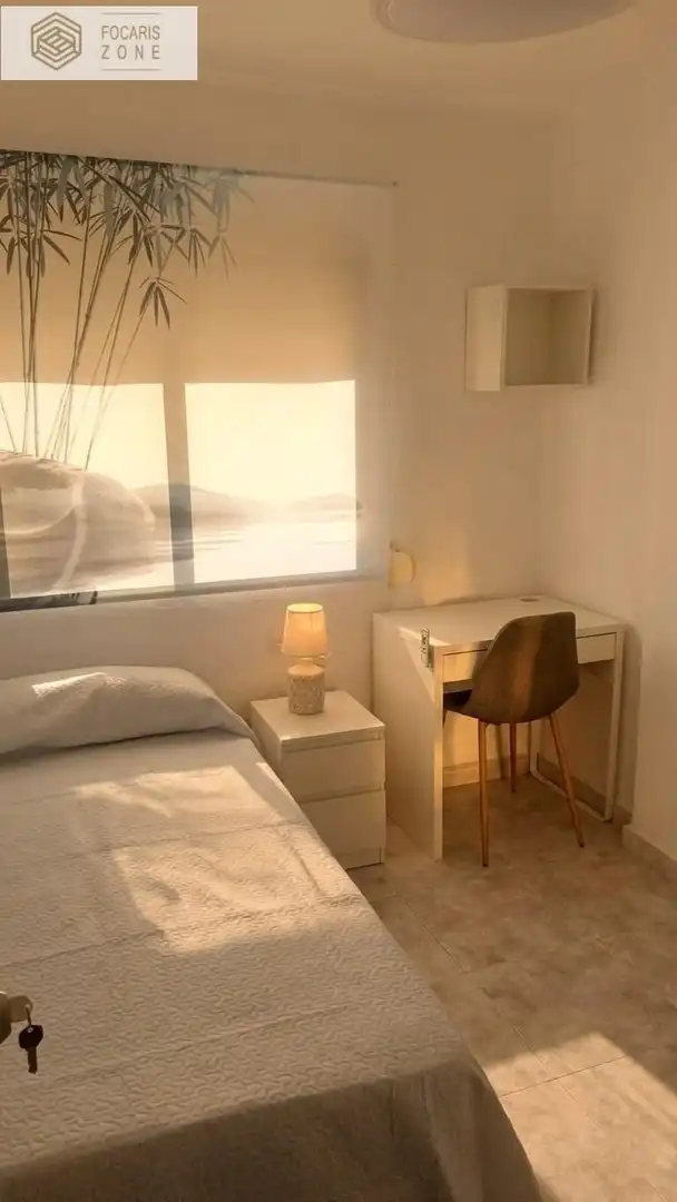Bedroom of Flat for share in Málaga  with Terrace, Furnished and Balcony