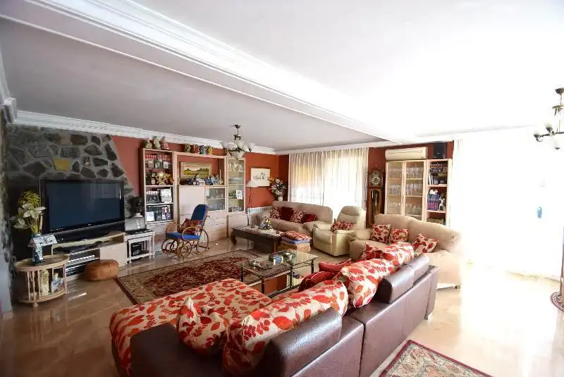 Sala de estar de Casa o chalet en venta en La Nucia con Aire acondicionado, Calefacción y Trastero