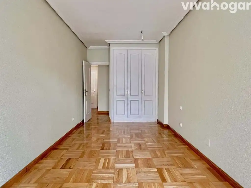 Habitación de Piso de alquiler en Madrid con Aire acondicionado y Calefacción