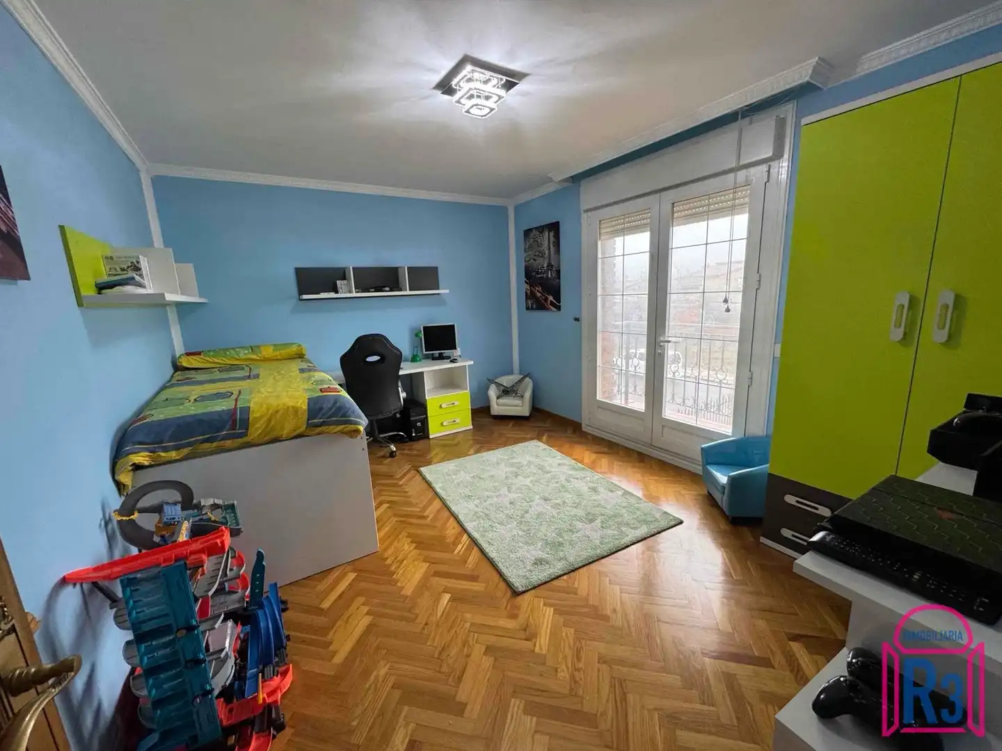 Habitación de Casa o chalet en venta en San Andrés del Rabanedo con Calefacción y Piscina