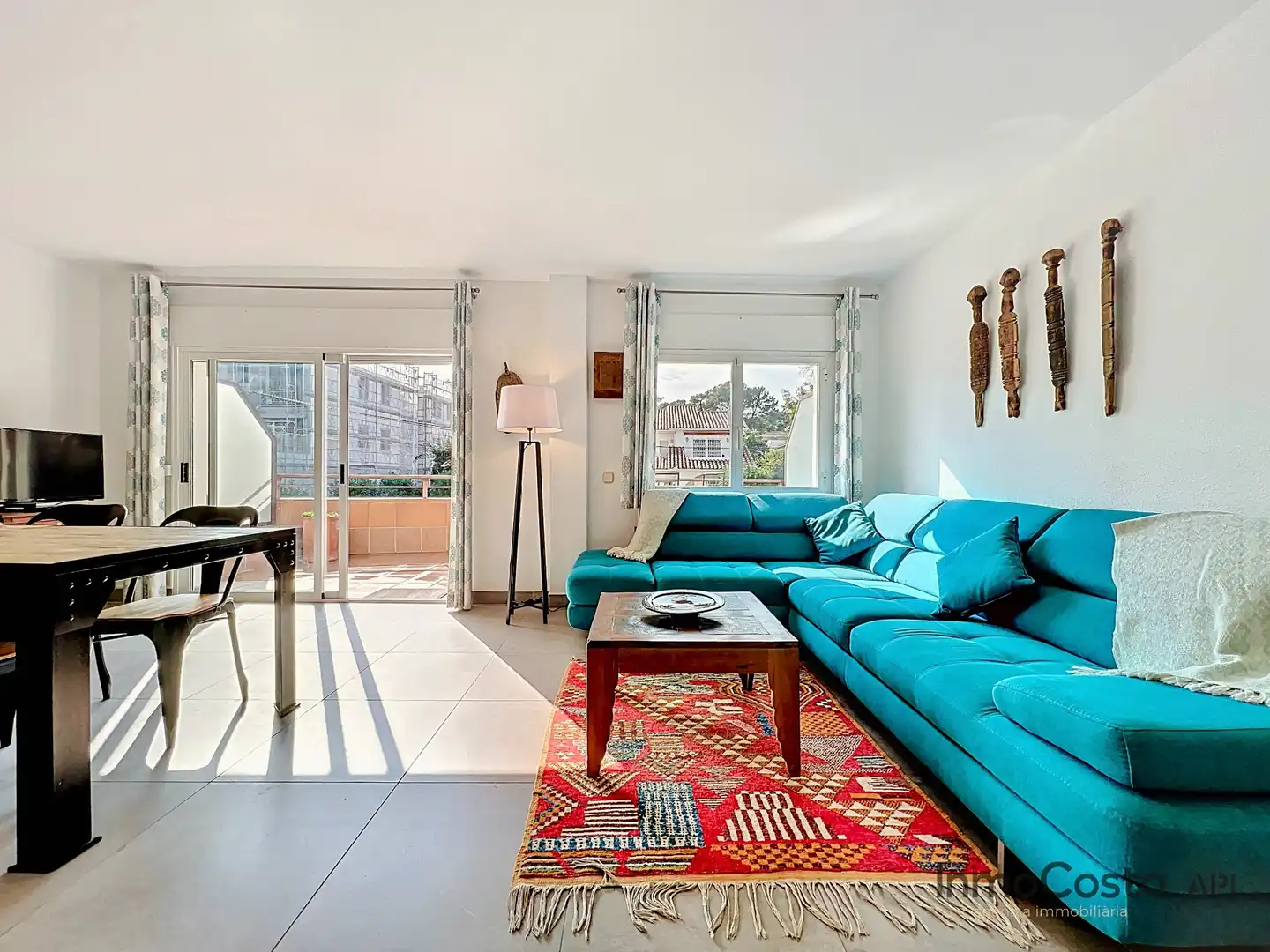 Sala d'estar de Apartament en venda en Palamós amb Terrassa, Traster i Moblat