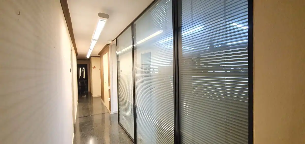 Büro zum Verkauf in Tarragona mit Klimaanlage, Heizung und Terrasse