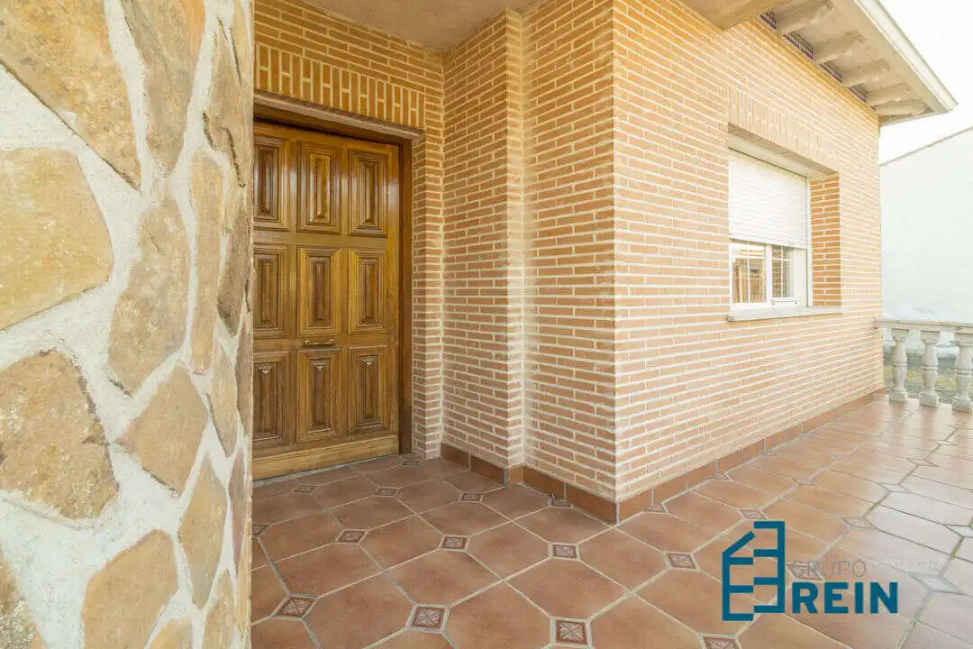 Chalet con jardín en venta en LARGO CABALLERO 1, imagen 6