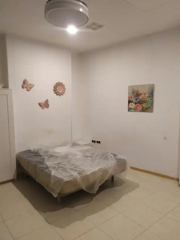 Dormitori de Local en venda en Torrox amb Calefacció i Moblat