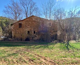 Vista exterior de Finca rústica en venda en La Baronia de Rialb amb Jardí privat