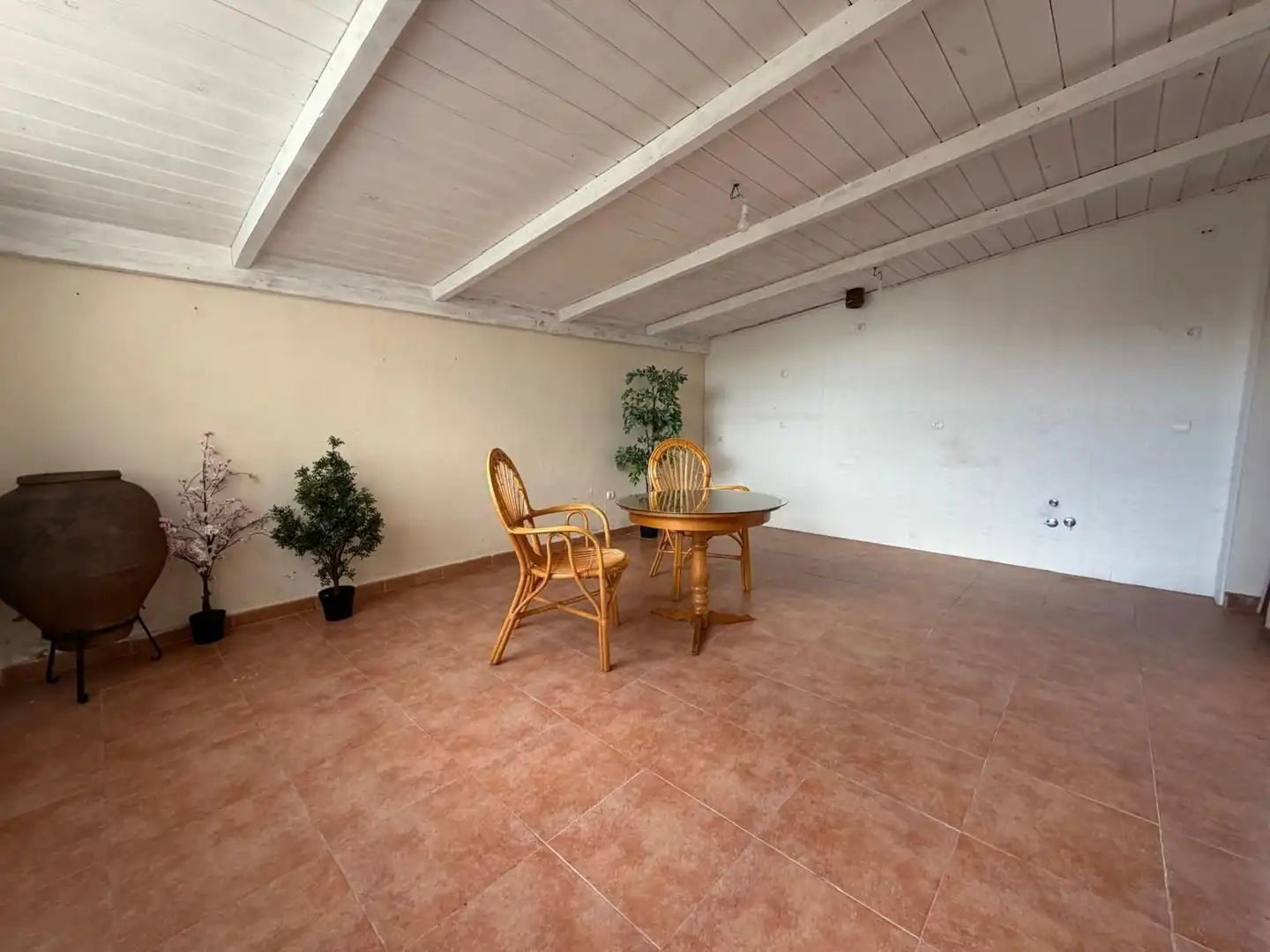 Terrassa de Casa adosada en venda en Palazuelos de Eresma amb Calefacció, Terrassa i Alarma