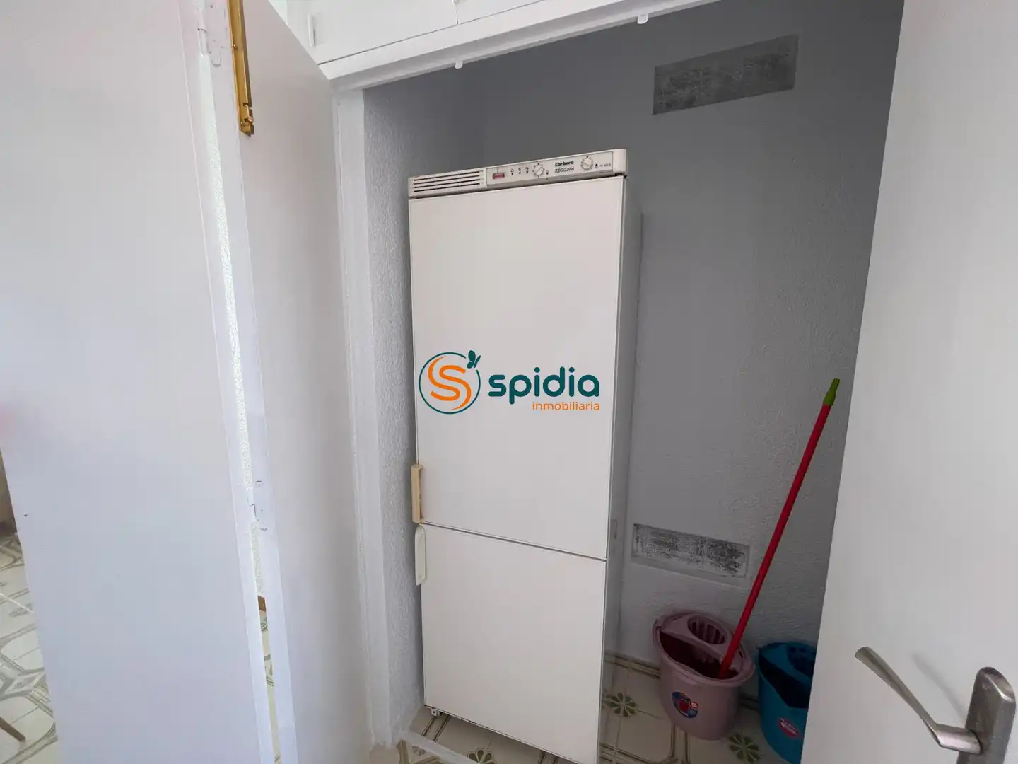 Cocina de Apartamento de alquiler en Águilas con Balcón