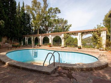 Xalet amb piscina en venda a Pinar 1