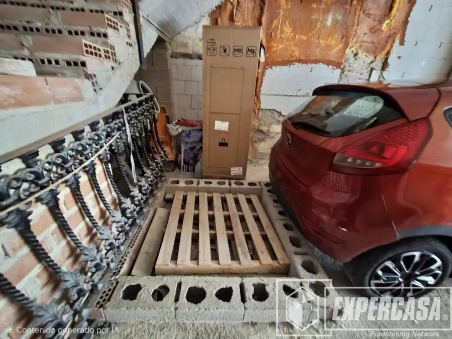 Casa aparellada en venda a Casc Urbà, imagen 7