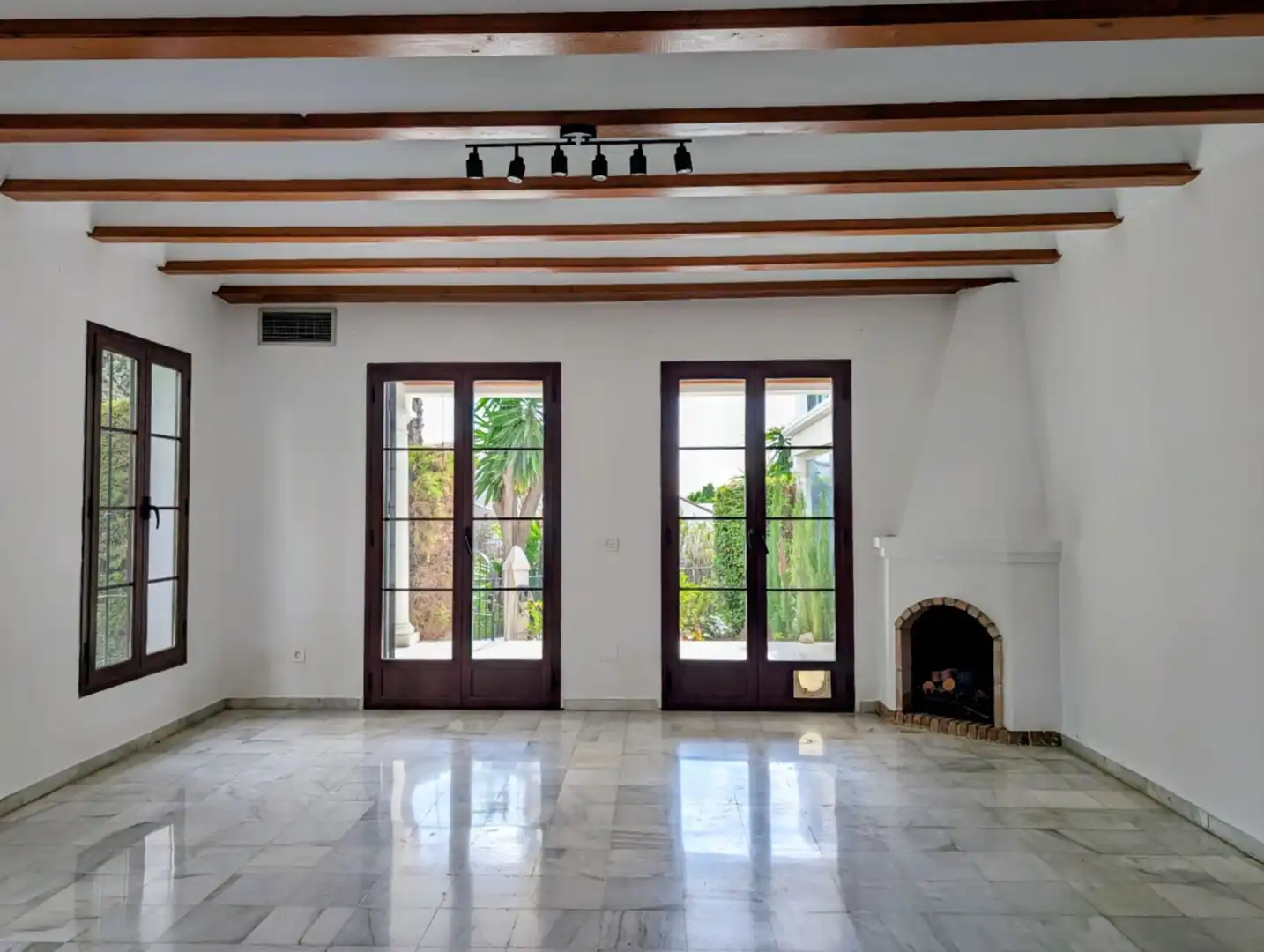 Casa adosada en venta en Marbella con Aire acondicionado y Piscina comunitaria