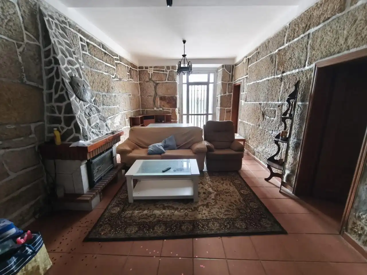 Sala d'estar de Finca rústica en venda en Esgos amb Calefacció, Jardí privat i Balcó